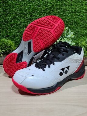 YONEX Power Cushion 65 X3 Indoor Court Shoes - US Men's 8.5 NEW